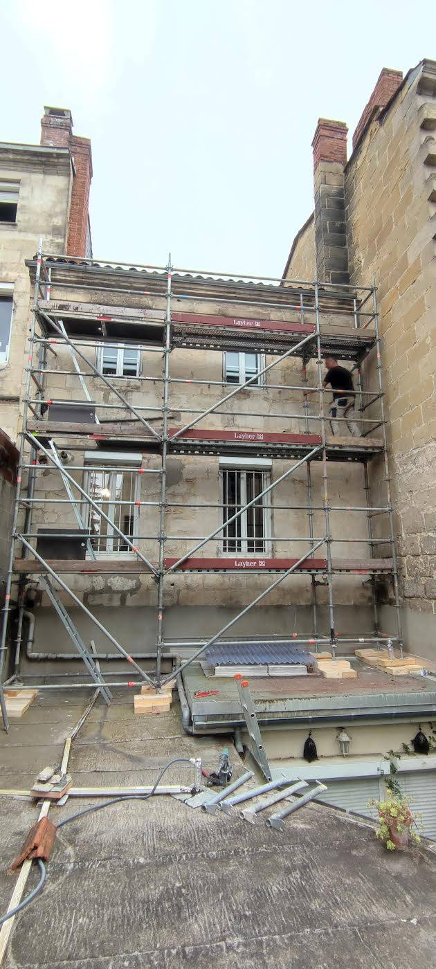 Prix de location d’un échafaudage fixe Saintes en Charente-Maritime (17)